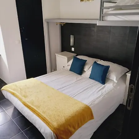 Hotel M&r 2*