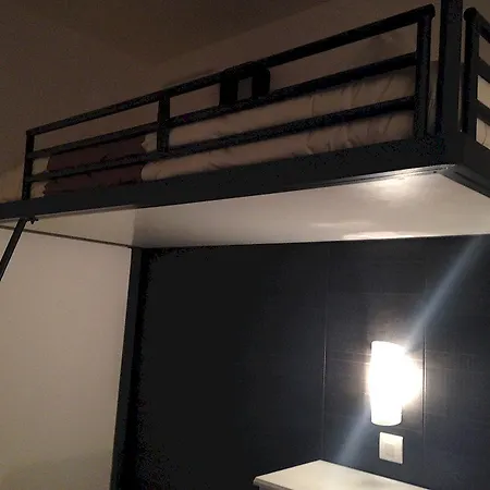 M&r Hotel Ifs