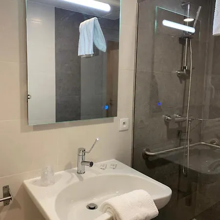 M&r Otel 2*